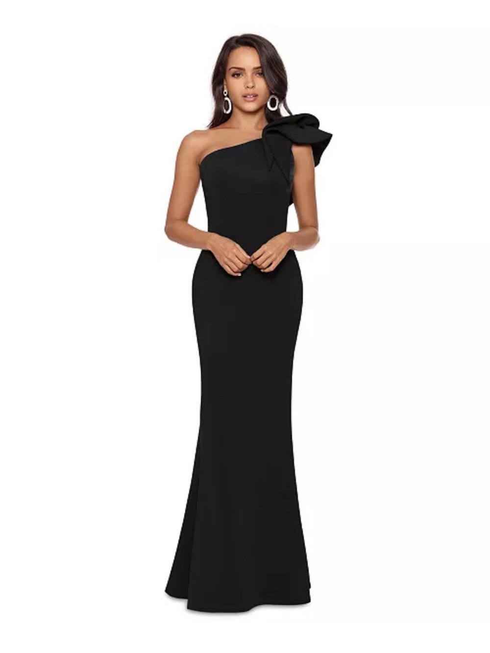 One Shoulder Glamorous Gown - Picture 2 of 4